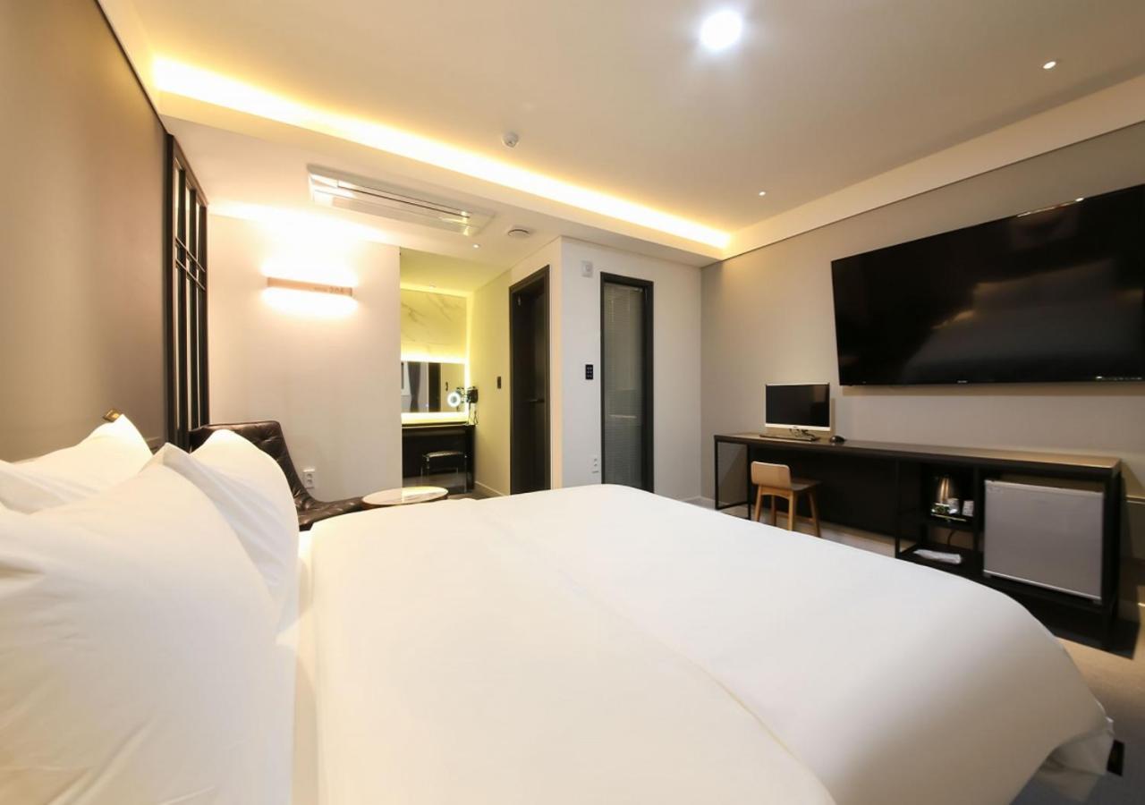 West In Hotel Yeosu Exterior photo