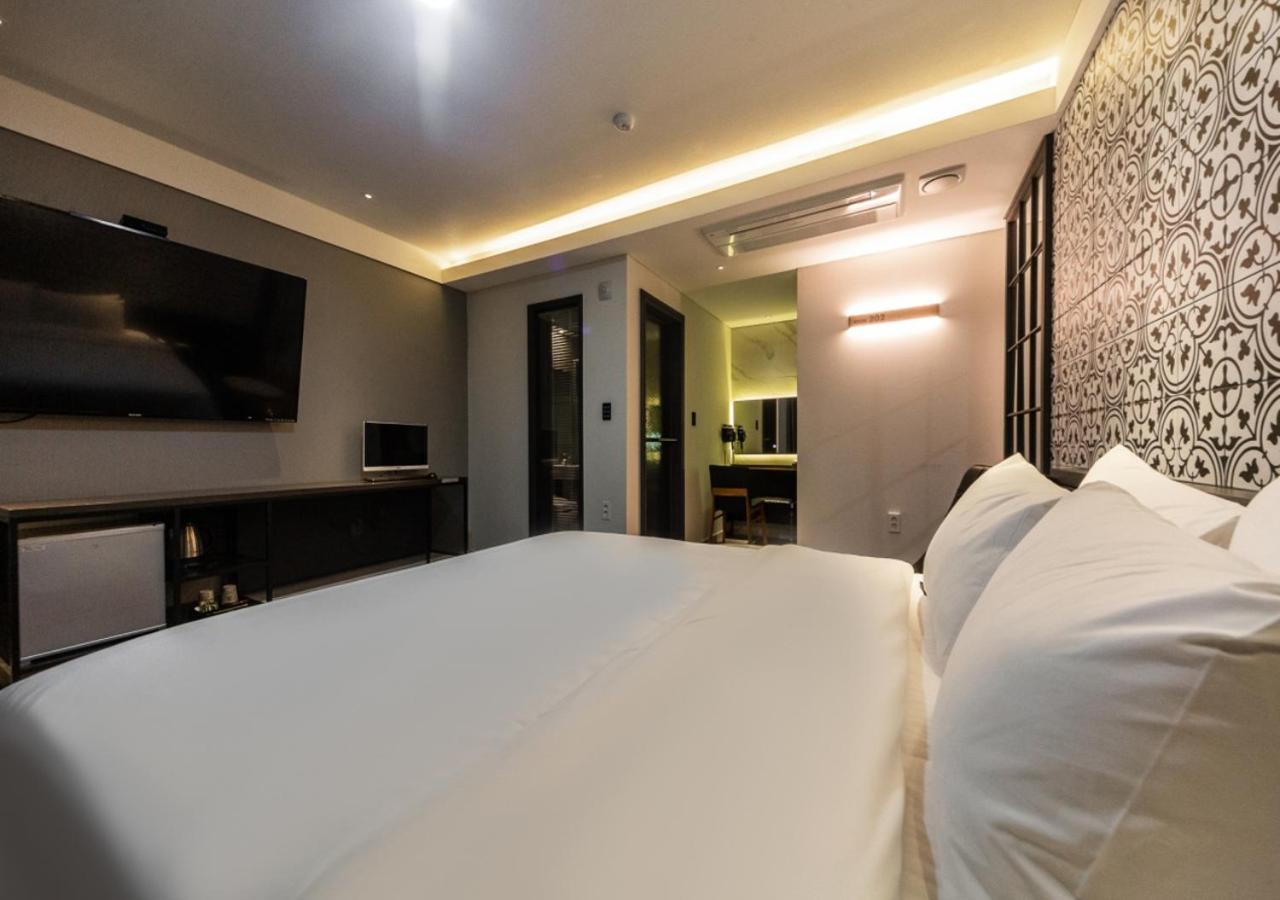 West In Hotel Yeosu Exterior photo