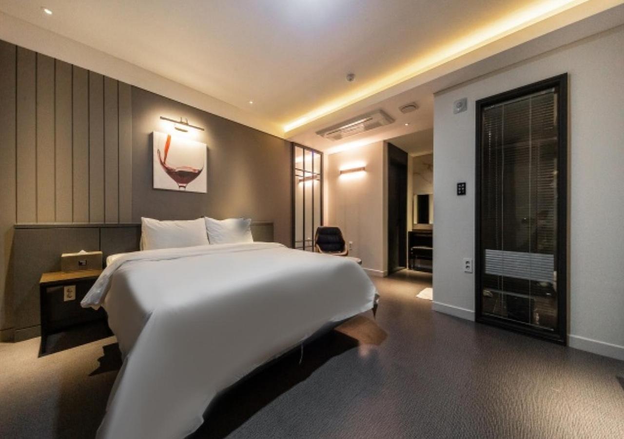 West In Hotel Yeosu Exterior photo