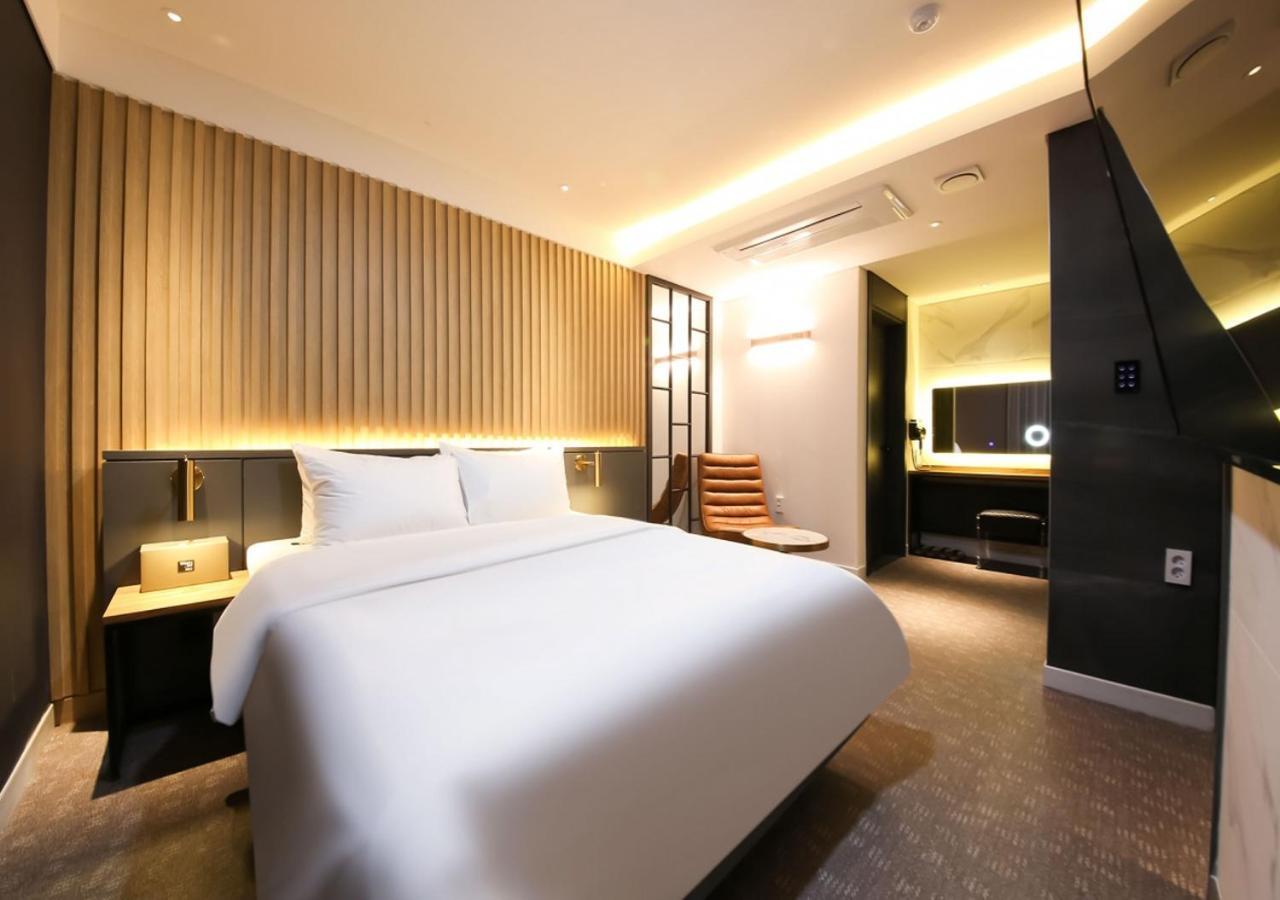 West In Hotel Yeosu Exterior photo