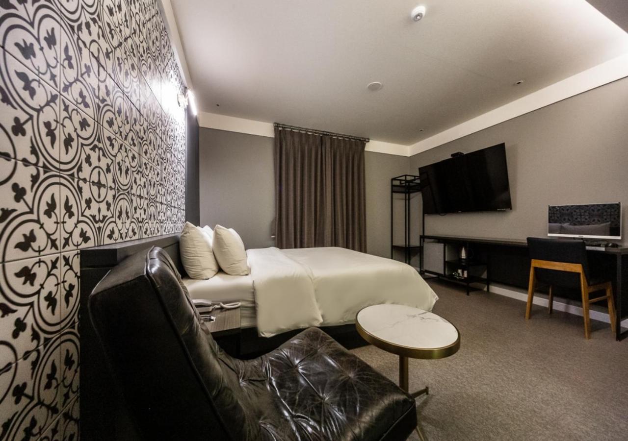 West In Hotel Yeosu Exterior photo