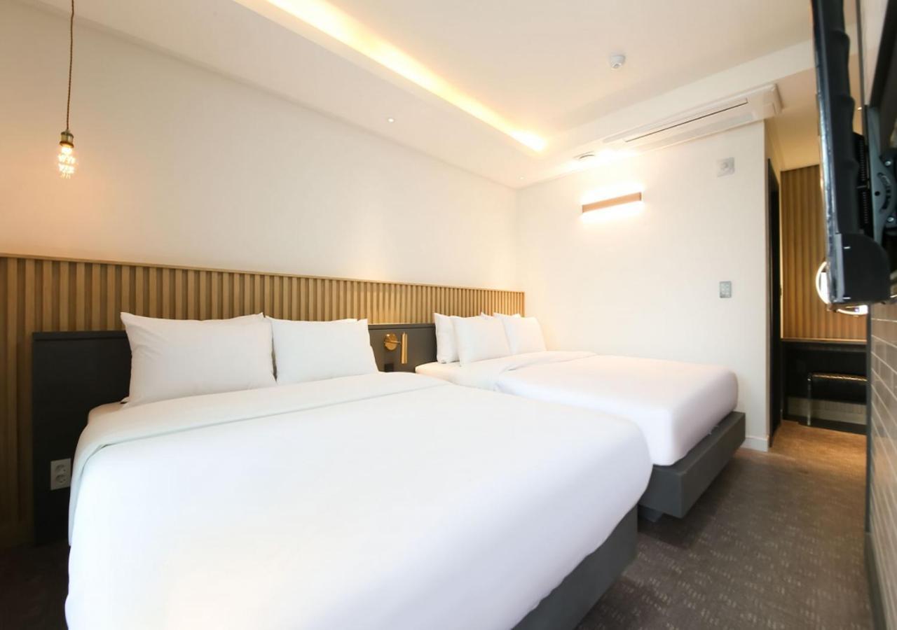 West In Hotel Yeosu Exterior photo
