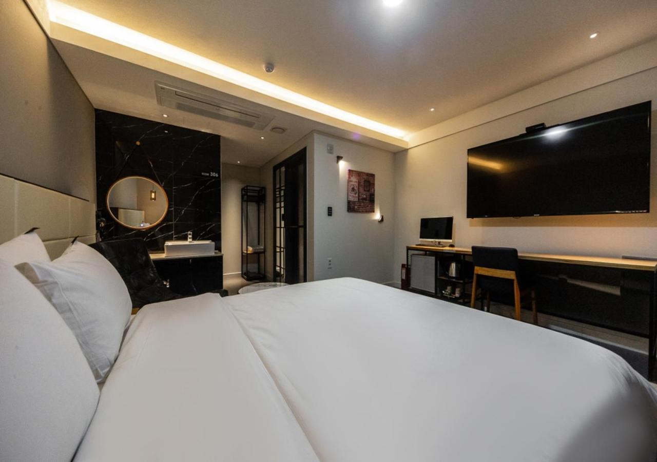 West In Hotel Yeosu Exterior photo