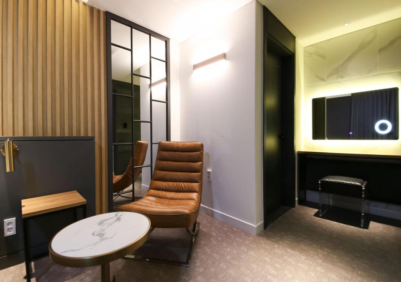 West In Hotel Yeosu Exterior photo