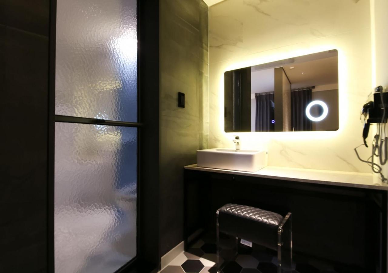 West In Hotel Yeosu Exterior photo