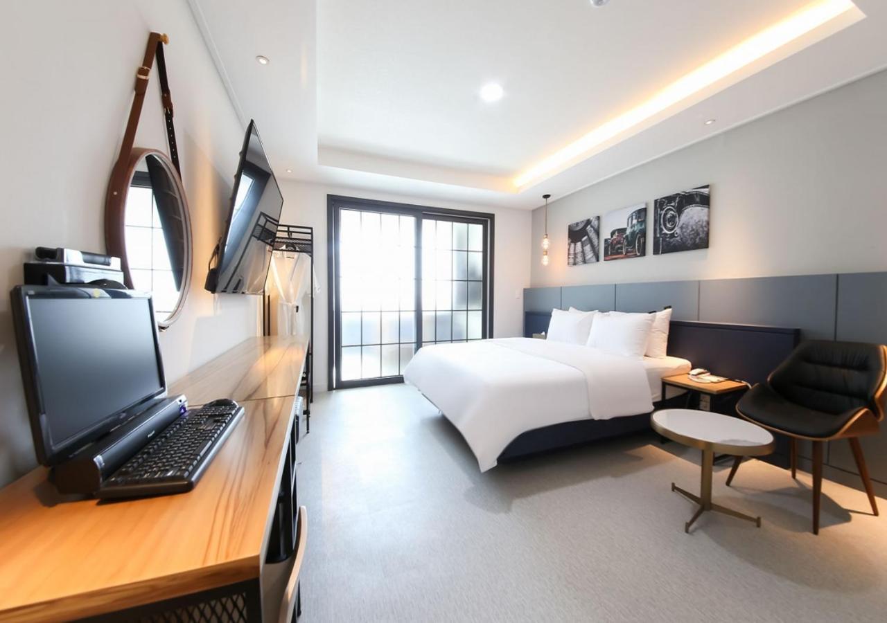 West In Hotel Yeosu Exterior photo
