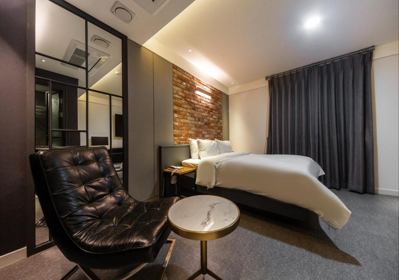 West In Hotel Yeosu Exterior photo
