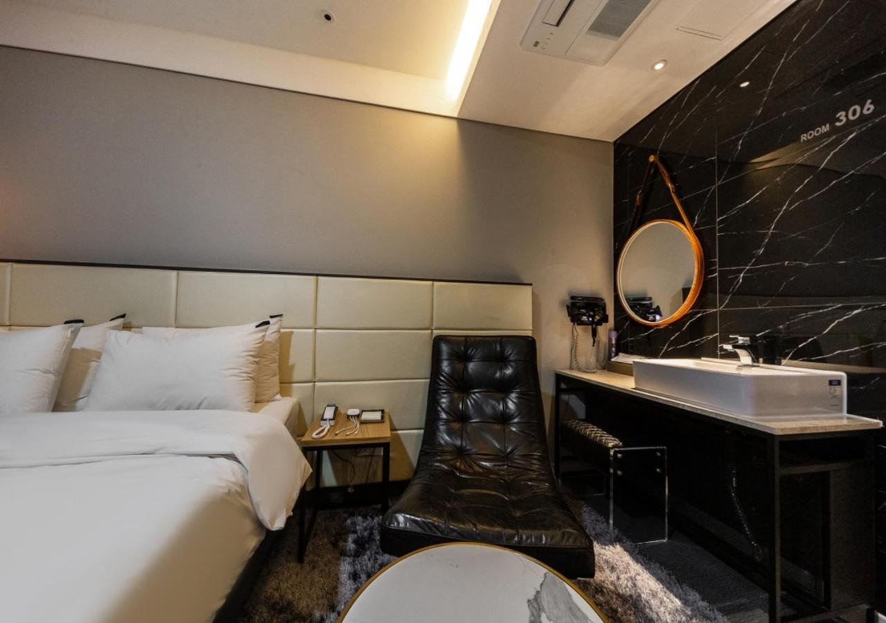 West In Hotel Yeosu Exterior photo