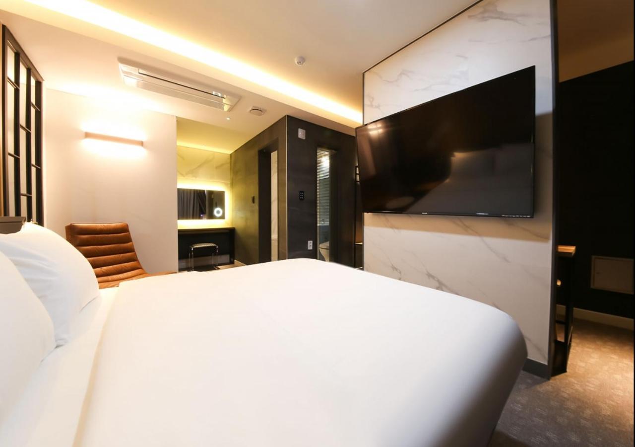West In Hotel Yeosu Exterior photo